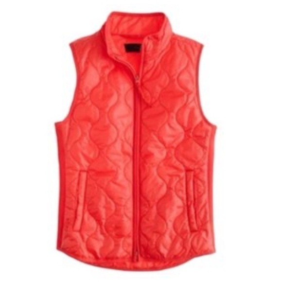 J. Crew Women's Primaloft Layering Vest in the Color Sweet Persimmon Siz… - Picture 2 of 7